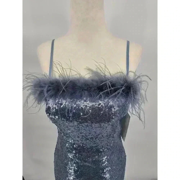 Honey and Rosie Junior's M Blue Feather-Trim Sequin Bodycon Dress NWT - Picture 2 of 11